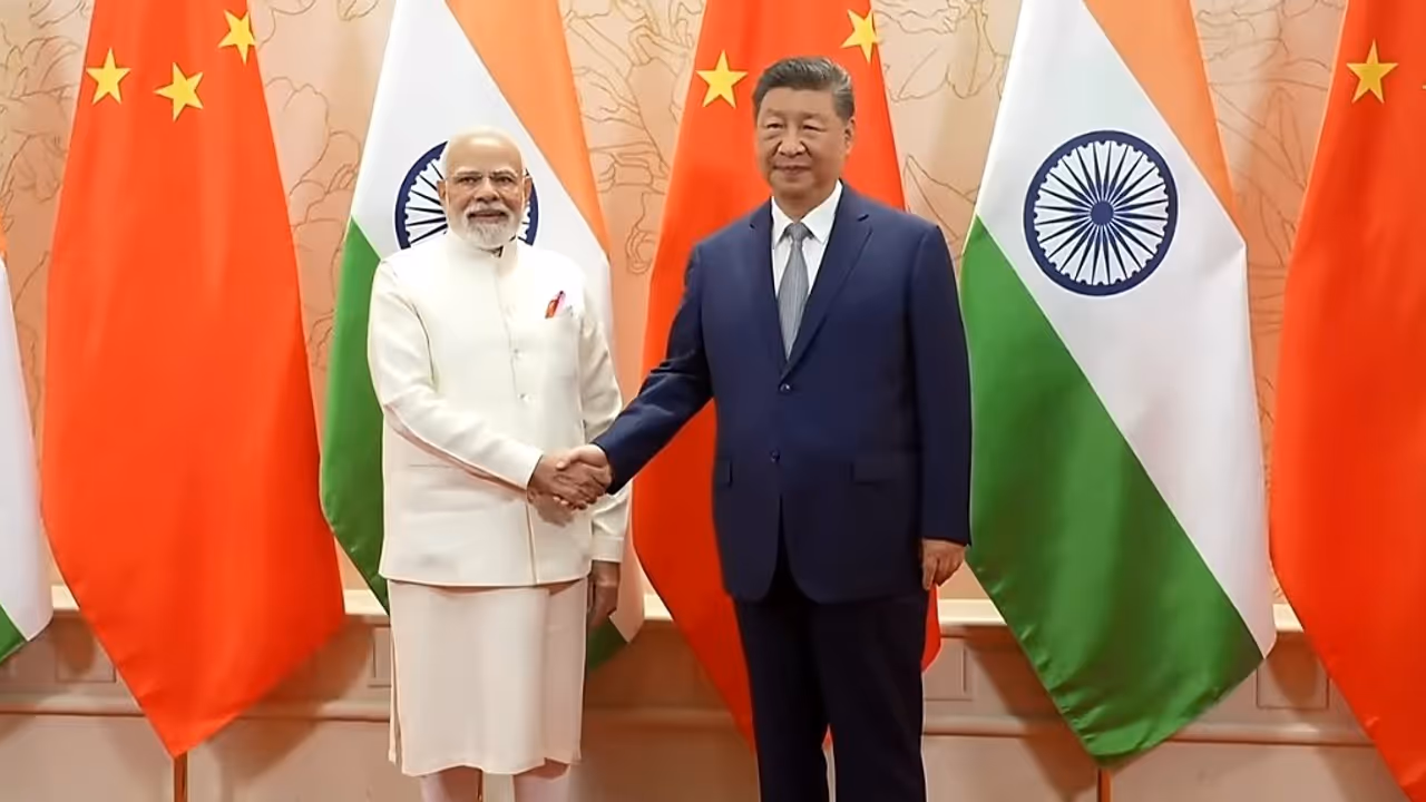 PM Modi, Chinese President Xi Hold Bilateral Talks in Tianjin