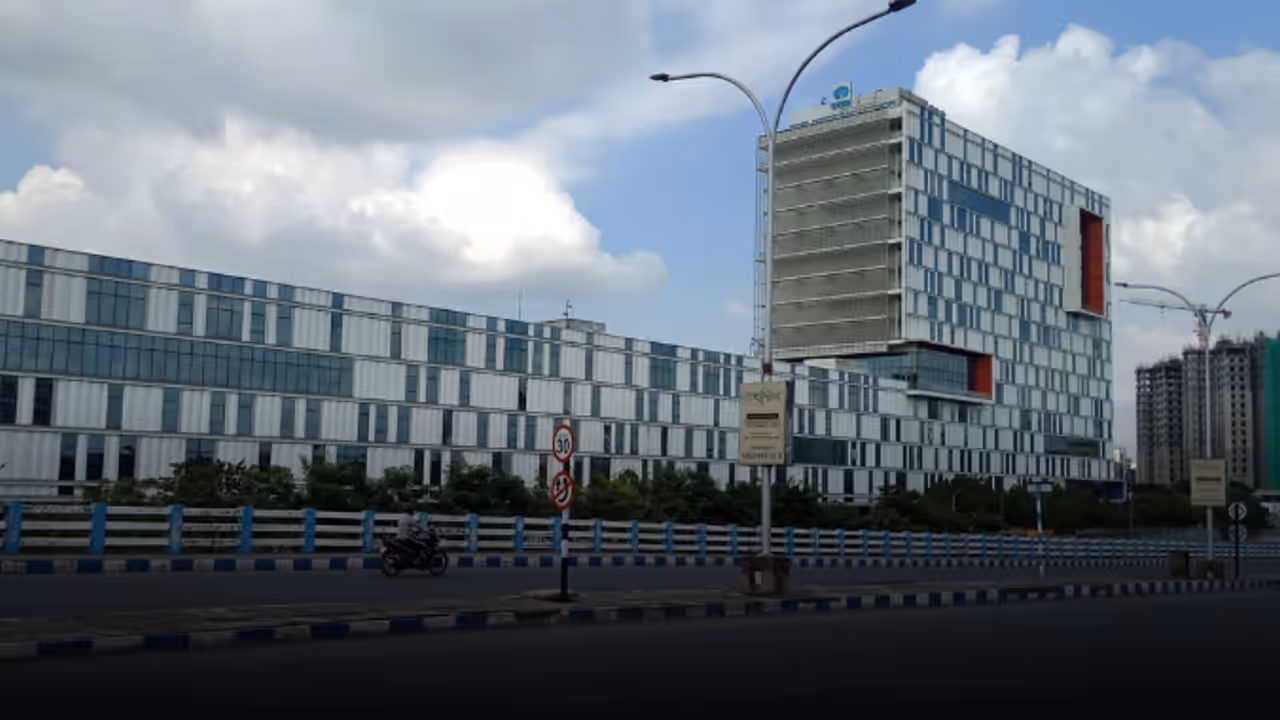 TCS DLF Building TCS DLF Building