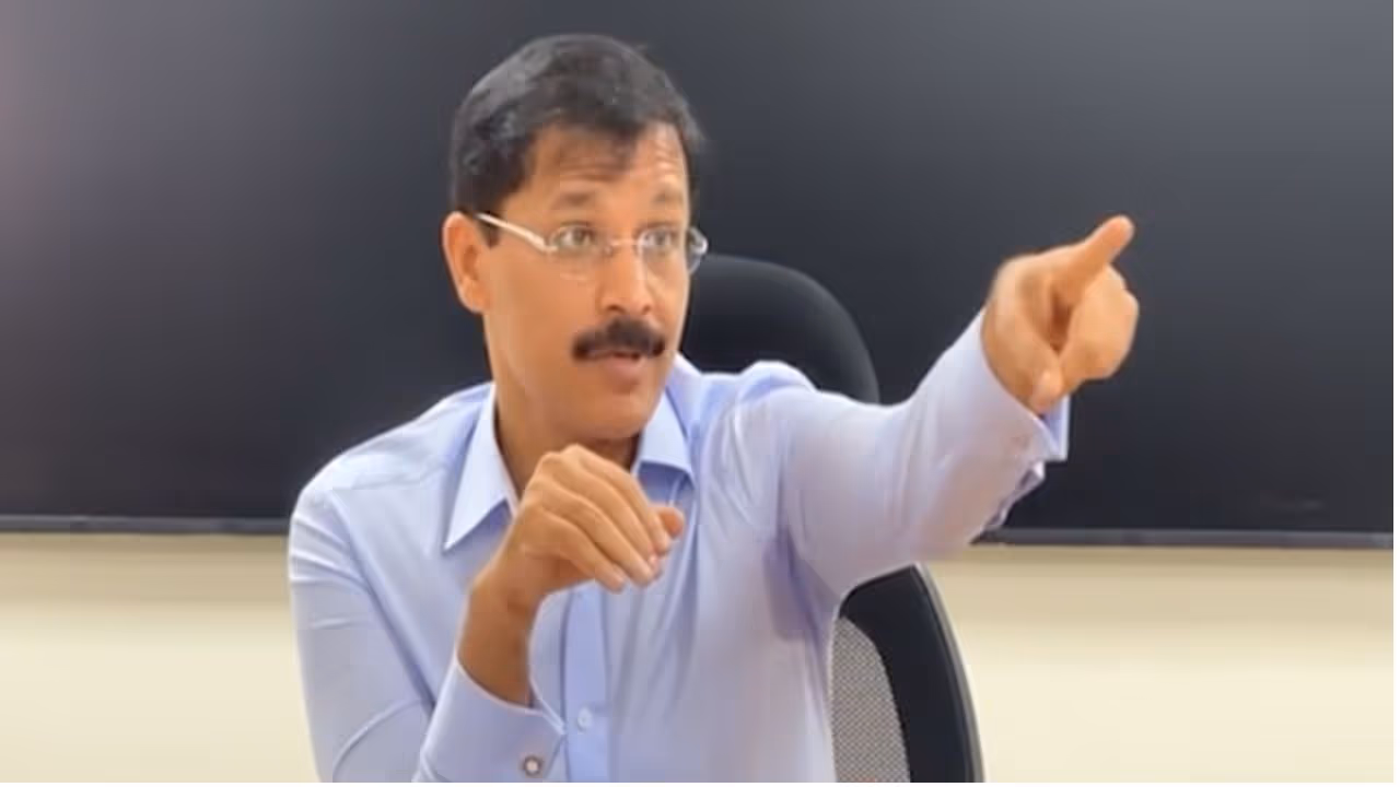 Tukaram Mundhe Tukaram Mundhe