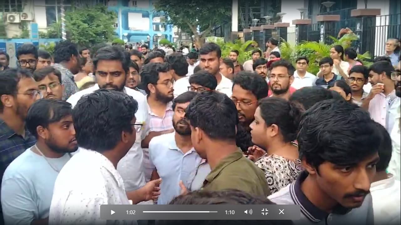 RG Kar Hospital Protest Update on Junior Doctors Mamata Banerjee Kalighat Meeting State Govt Accepts Conditions bsm