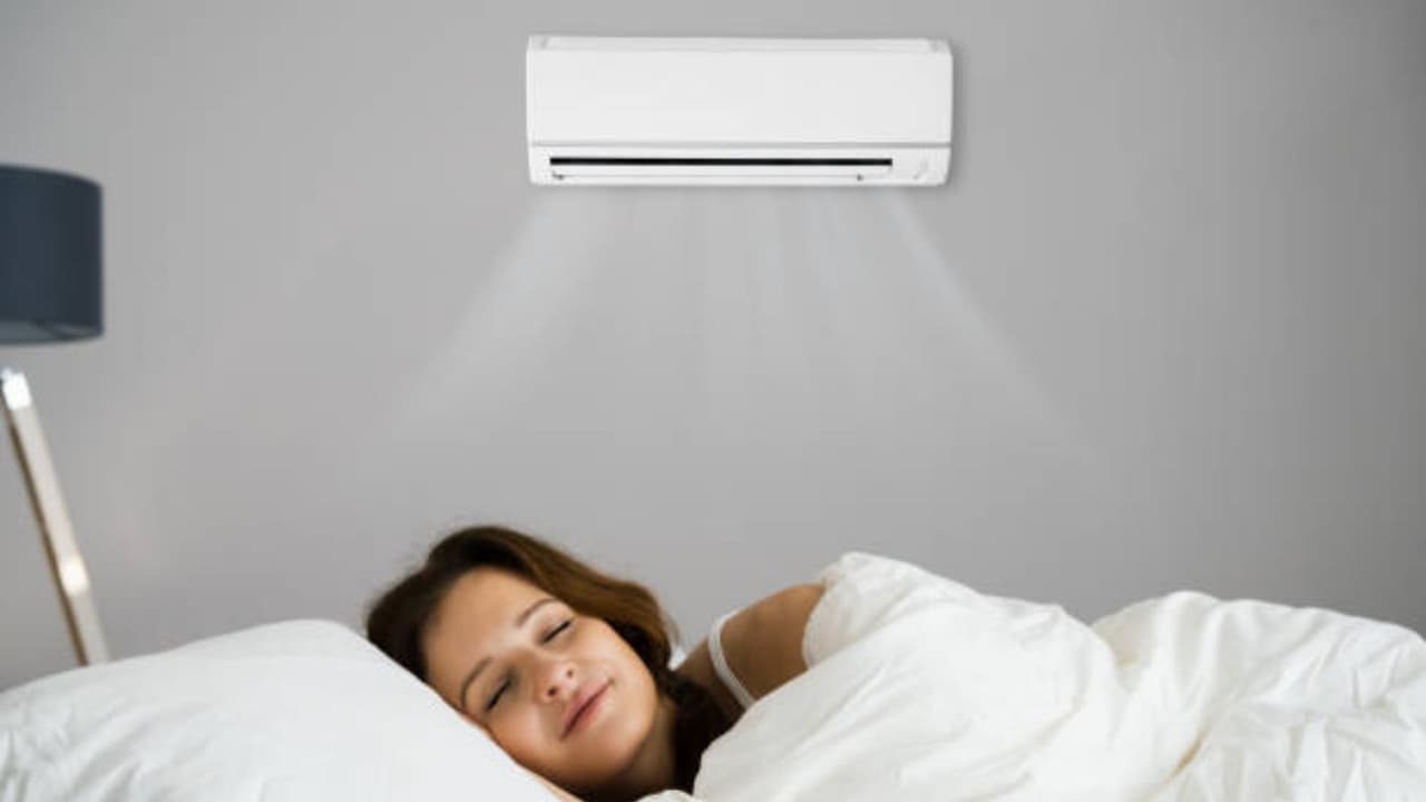 is sleeping in AC bad for health