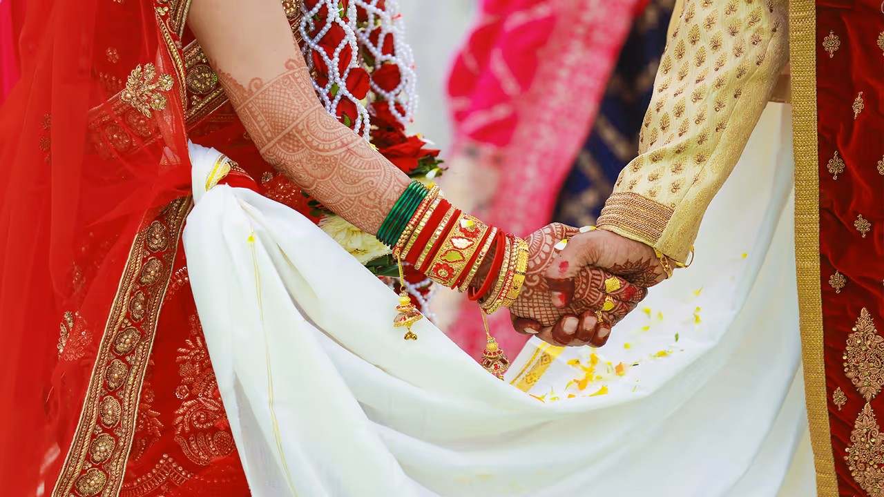 Bride Meets Ex Boyfriend Moments Before Wedding Viral Video Sparks Debate Bride Meets Ex Boyfriend Moments Before Wedding Viral Video Sparks Debate