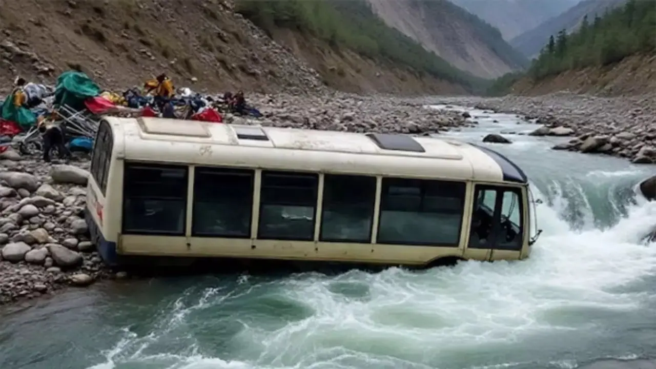 Alaknanda river bus fall Alaknanda river bus fall