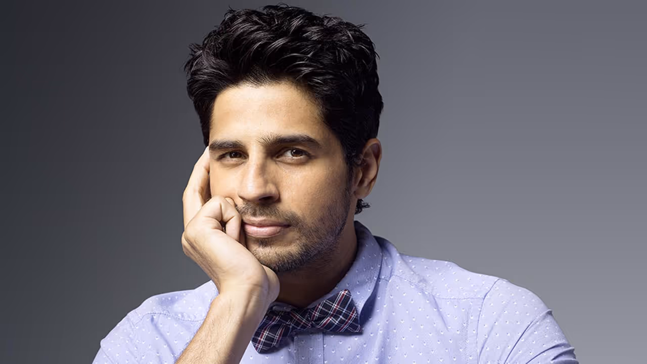 sidharth malhotra vs janhvi kapoor stars net worth and educational qualification sidharth malhotra vs janhvi kapoor stars net worth and educational qualification