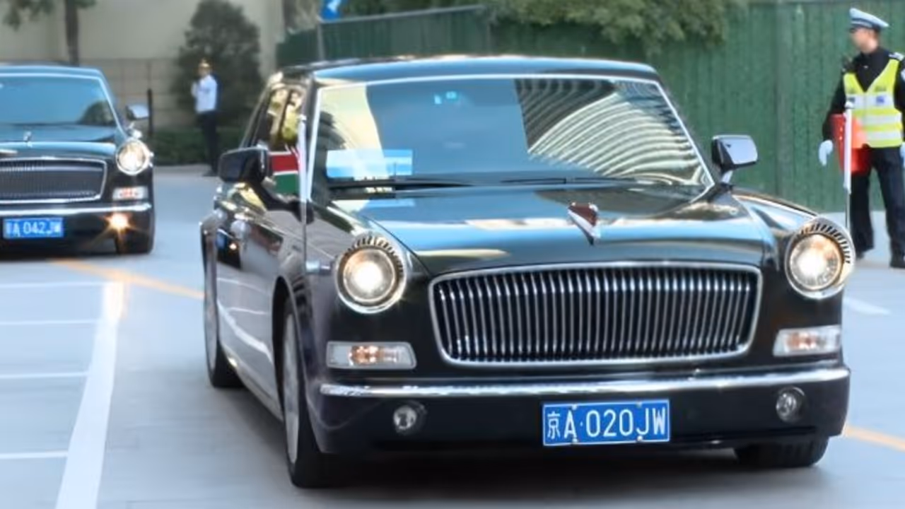 Xi Jinping Red Flag Car Hongqi L5