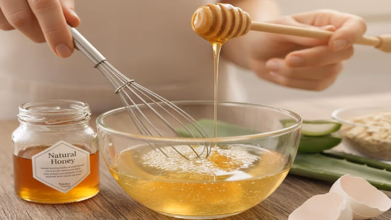 Egg white and honey face mask Egg white and honey face mask