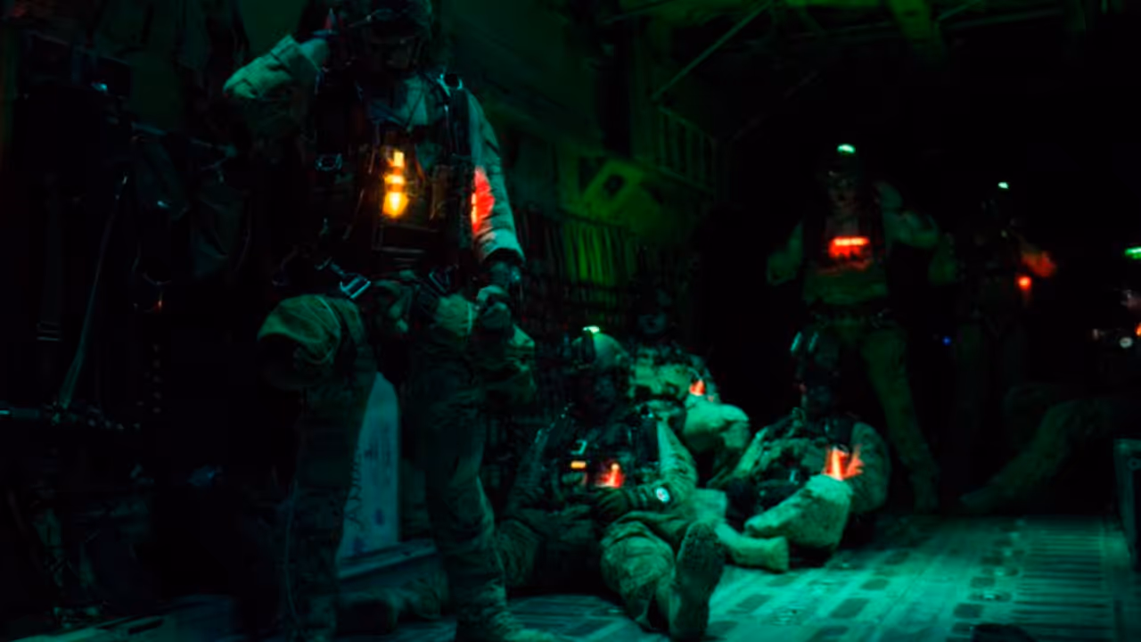 us f15 rescue mission iran special forces trump fighter jet crew saved combat search operation middle east conflict us f15 rescue mission iran special forces trump fighter jet crew saved combat search operation middle east conflict