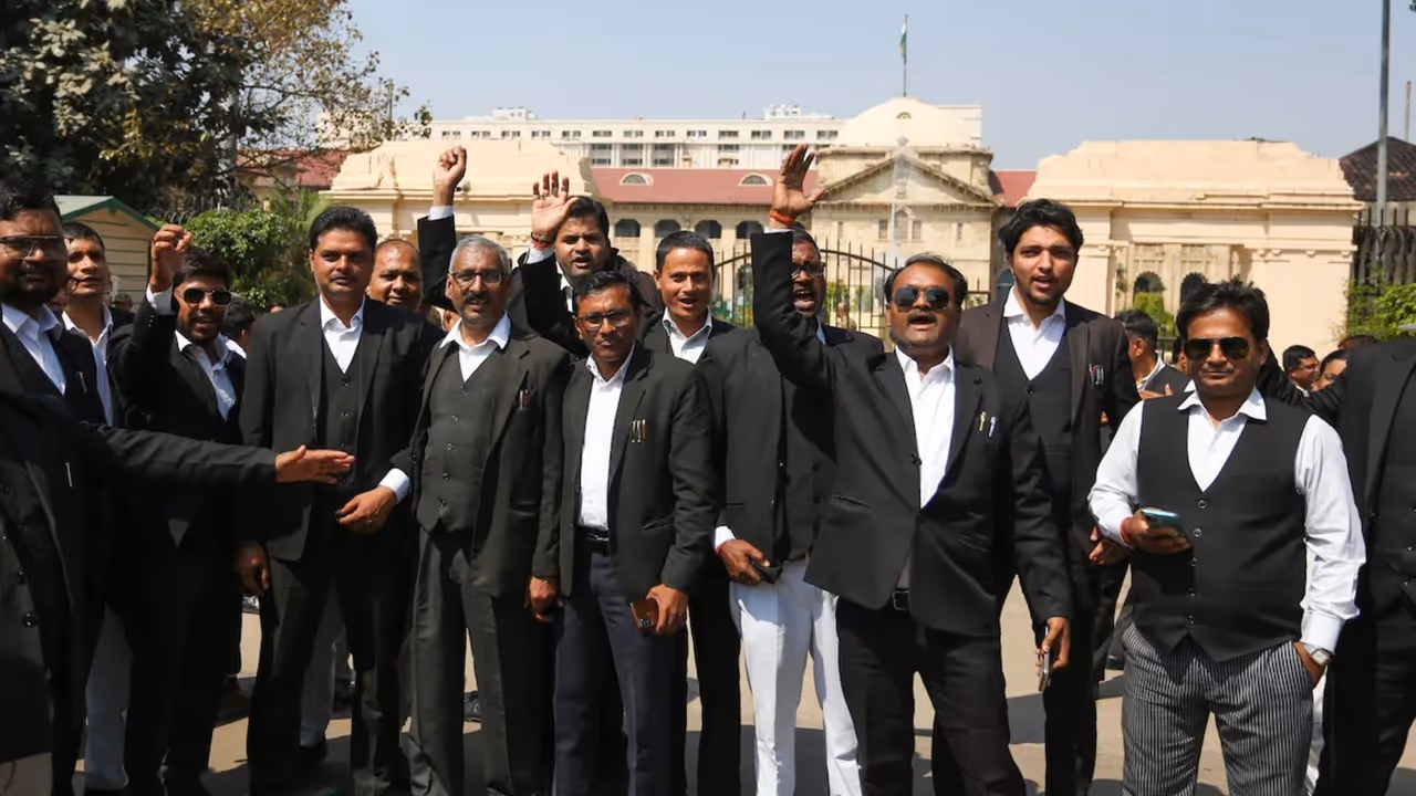 Justice yashwant varma cash row resignation timeline delhi high court judge impeachment india judiciary controversy Justice yashwant varma cash row resignation timeline delhi high court judge impeachment india judiciary controversy