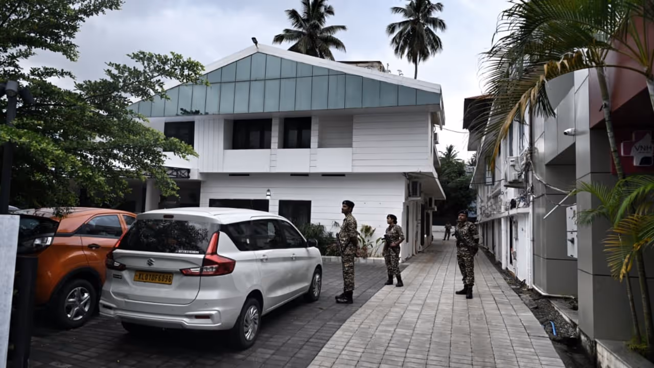ed raid pinarayi vijayan house ed raid pinarayi vijayan house
