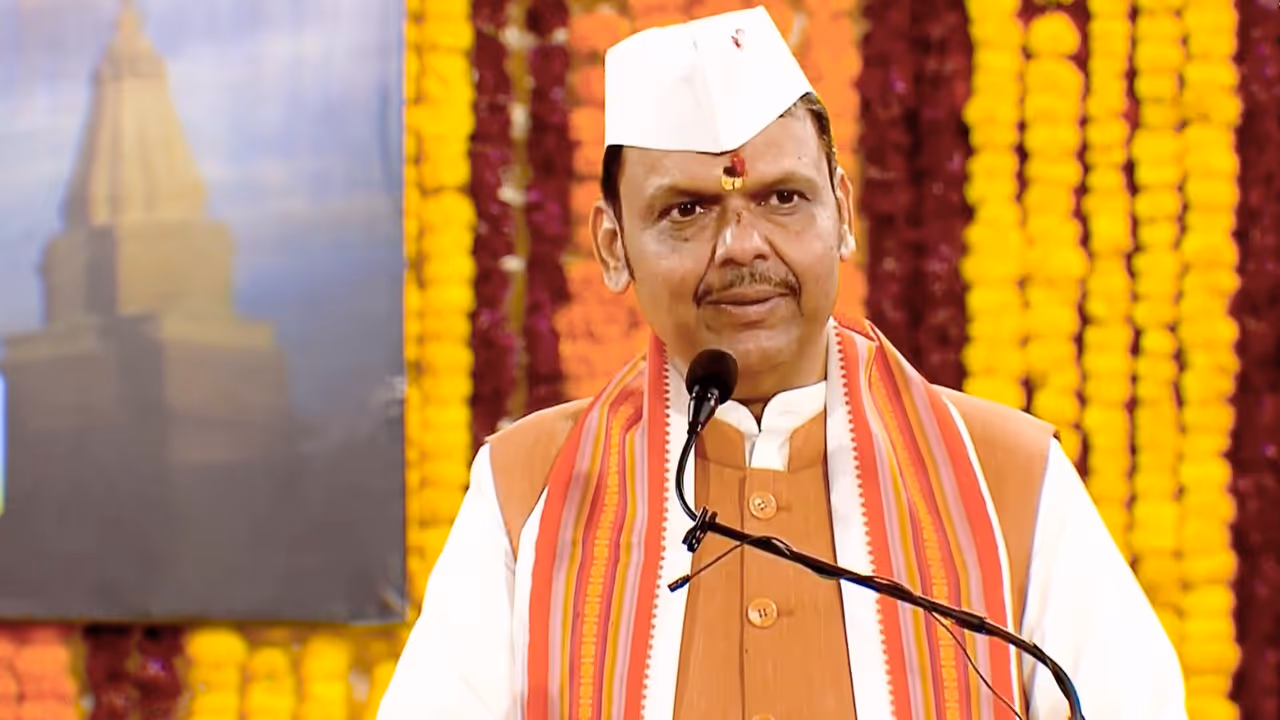 CM Devendra Fadnavis CM Devendra Fadnavis