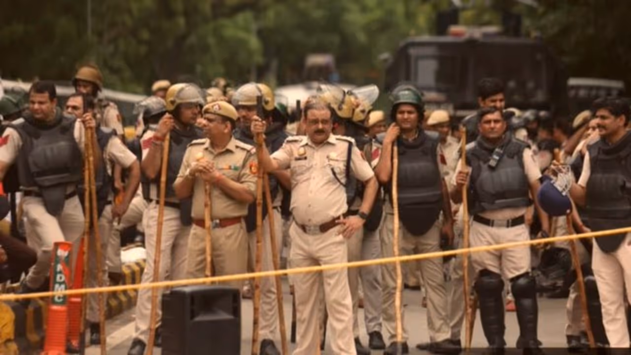 Indian Railways Cancels Reschedules Trains To Delhi Ahead Of CJP Protest Full List Indian Railways Cancels Reschedules Trains To Delhi Ahead Of CJP Protest Full List