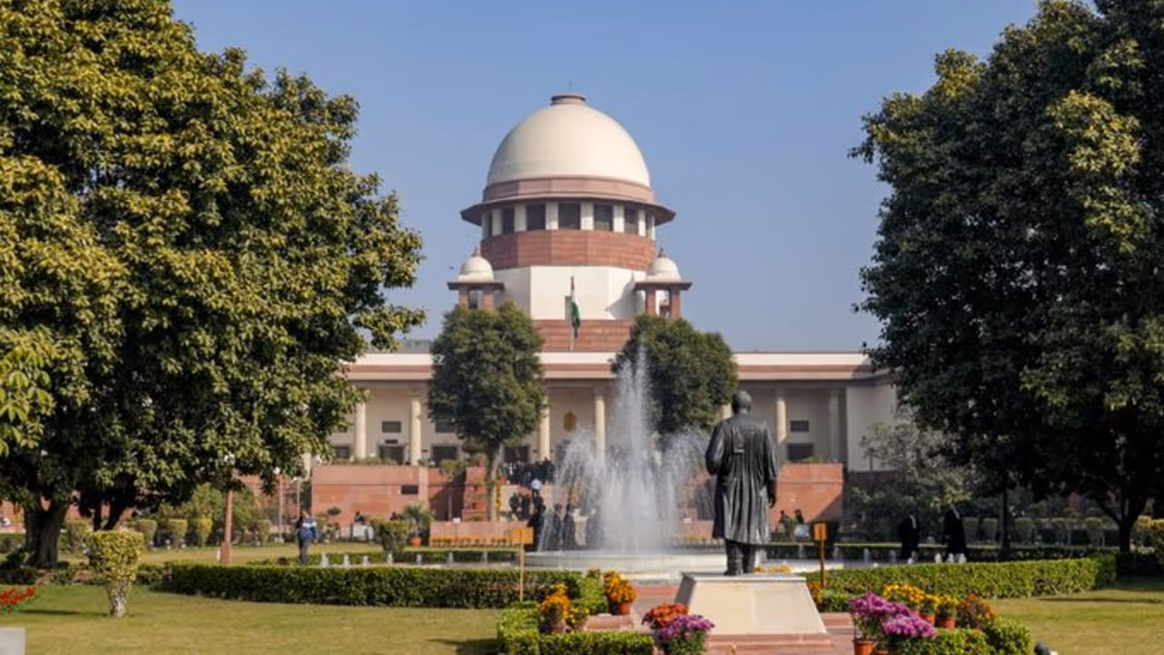 supreme court cjp protest connaught place shutdown 200 crore daily business loss compensation supreme court cjp protest connaught place shutdown 200 crore daily business loss compensation