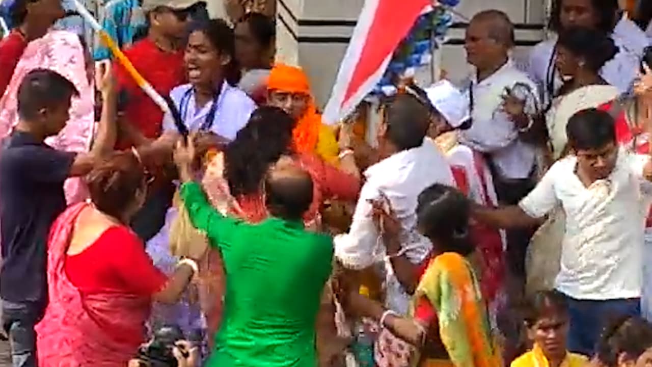 TMC BJP clash at Matua temple in Thakurnagar Dileep sarcasm on Abhishek Banerjee Mamtabala slams Shantanu Thakur bsm TMC BJP clash at Matua temple in Thakurnagar Dileep sarcasm on Abhishek Banerjee Mamtabala slams Shantanu Thakur bsm