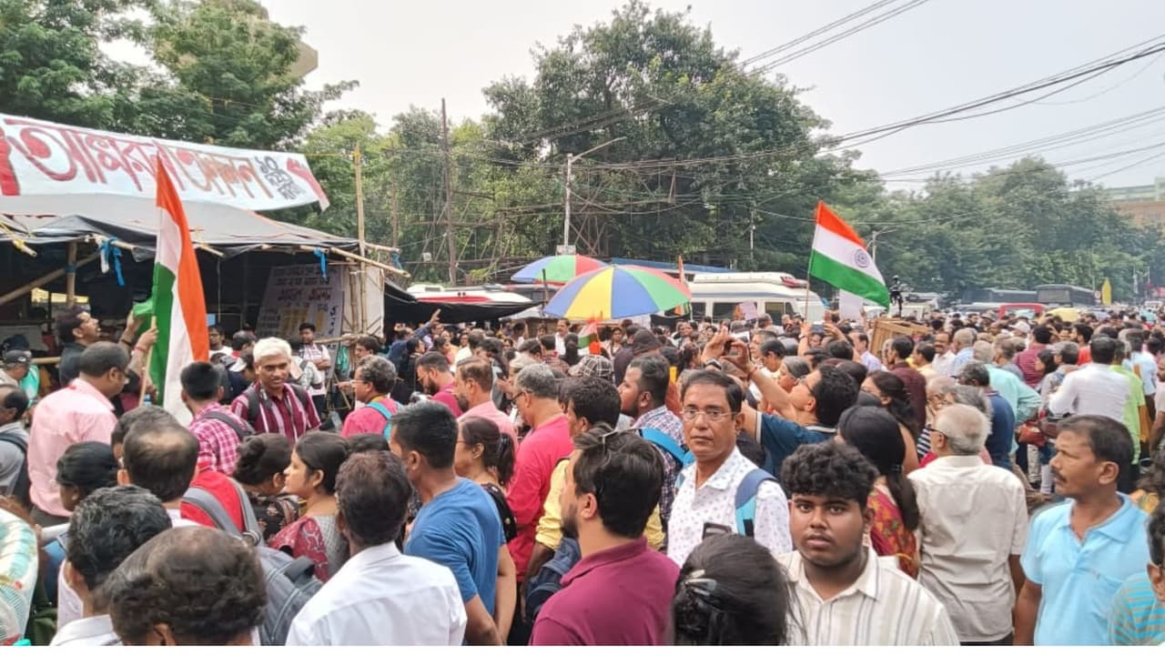 দ্রোহের কার্নিভাল দ্রোহের কার্নিভাল