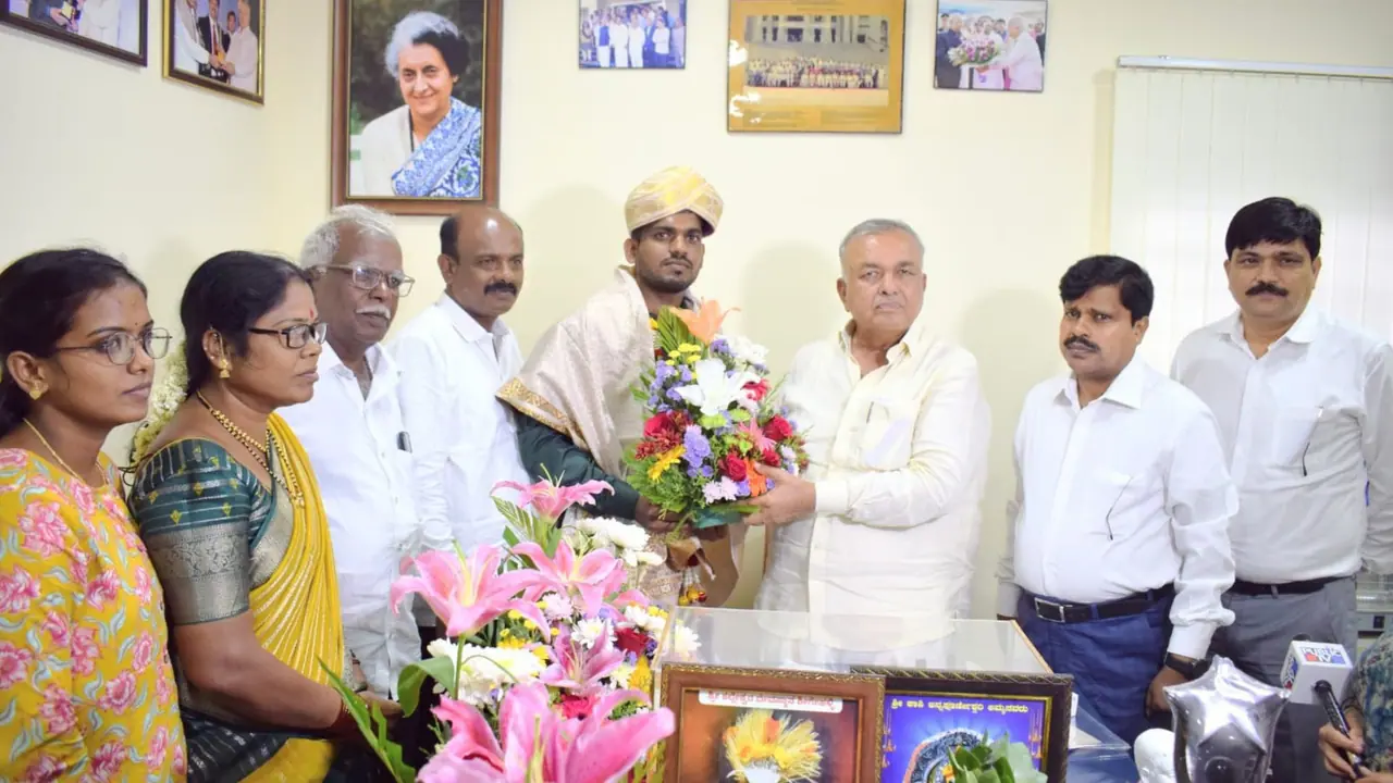 Ramalinga Reddy and IFS Anand Kumar