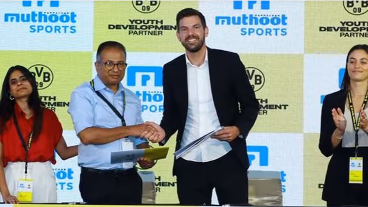 muthoot sports borussia dortmund
