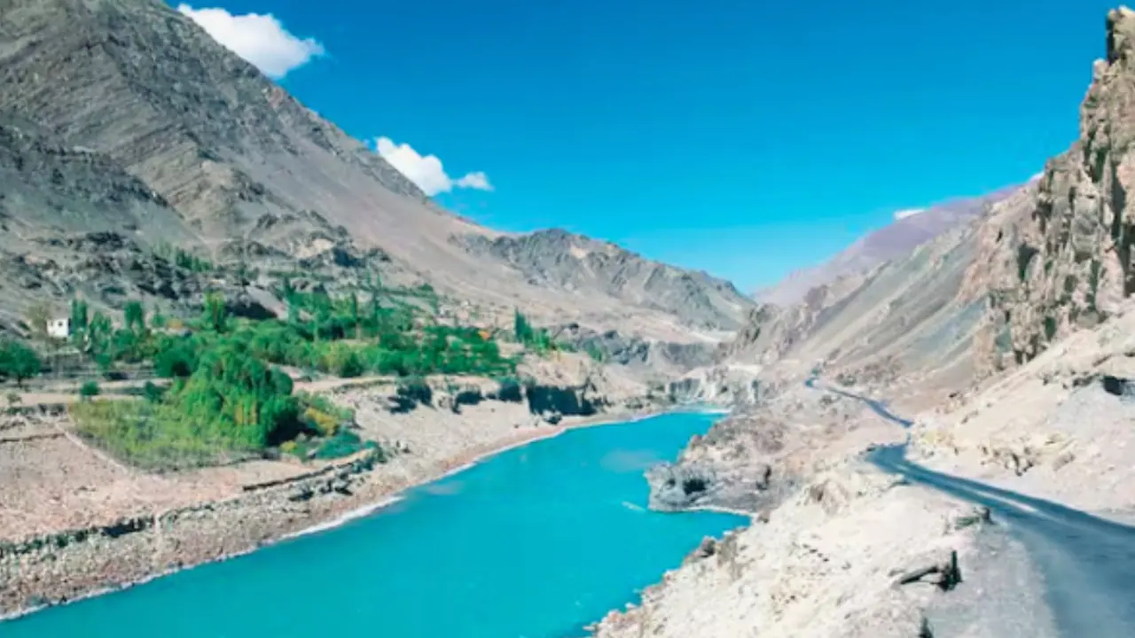 Pakistani dams near dead level 15 percent drop