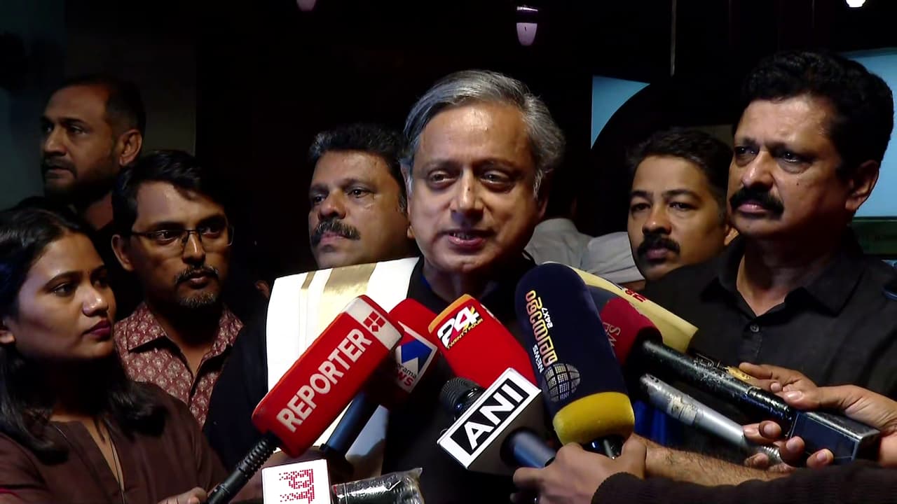 shashi tharoor shashi tharoor