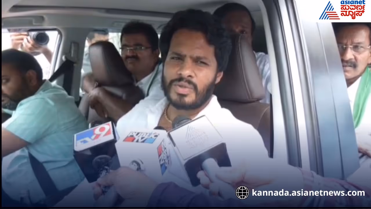 nikhil on prajwal revanna