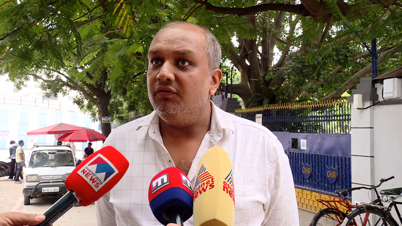 Gold plate controversy vineeth jain reacts