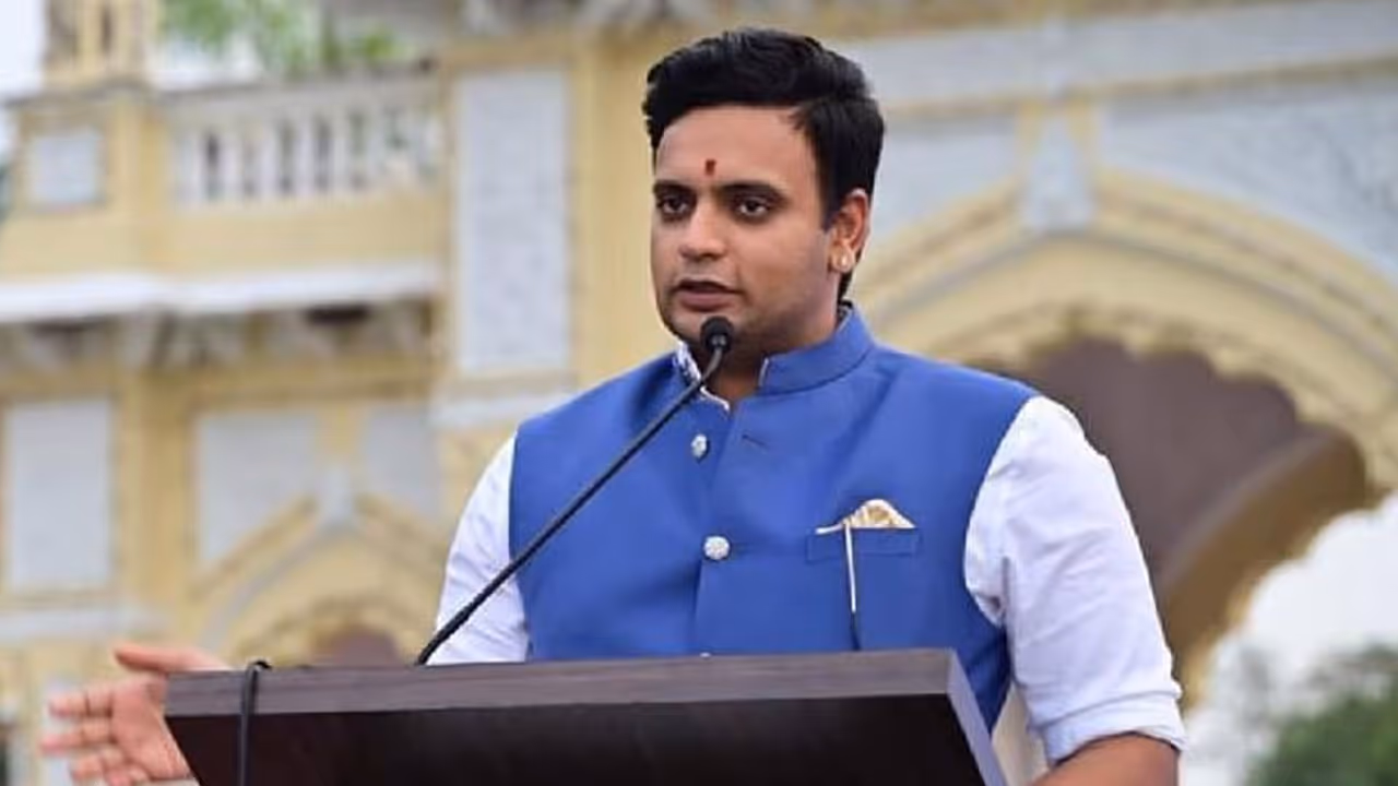 MP Yaduveer seeks same status for Kodava language as Tulu in Karnataka MP Yaduveer seeks same status for Kodava language as Tulu in Karnataka