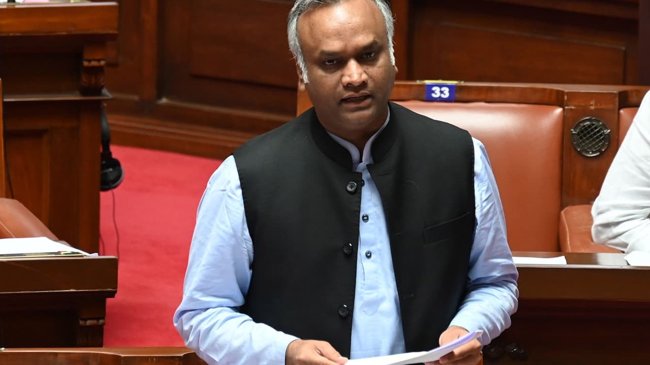Not a single case against RSS Home Minister Priyank Kharge reply to Chalavadi Narayanaswamy rav Not a single case against RSS Home Minister Priyank Kharge reply to Chalavadi Narayanaswamy rav
