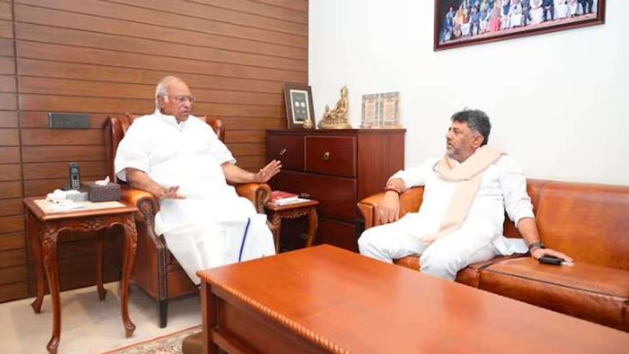 Mallikarjun Kharge and DK Shivakumar Mallikarjun Kharge and DK Shivakumar