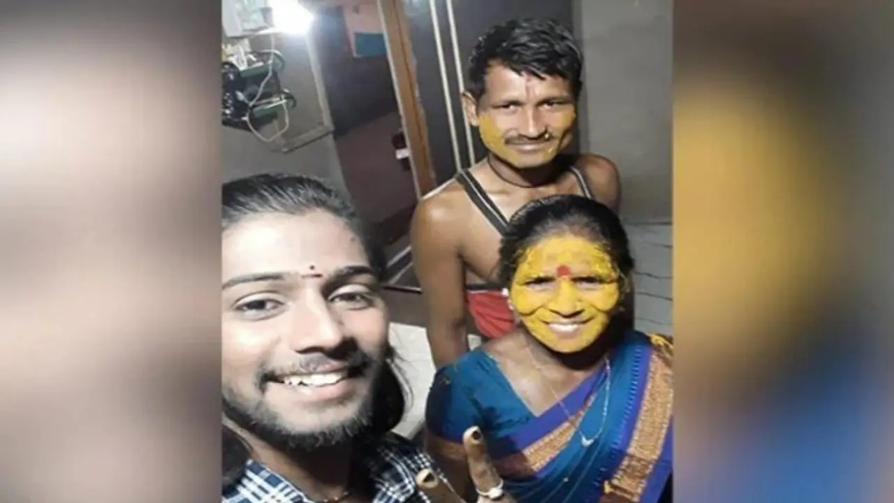 महाराष्ट्र के कोल्हापुर में एक बेटे ने कुछ ऐसा कर दिखाया कि हर कोई उसकी तारीफ कर रहा है। महाराष्ट्र के कोल्हापुर में एक बेटे ने कुछ ऐसा कर दिखाया कि हर कोई उसकी तारीफ कर रहा है।