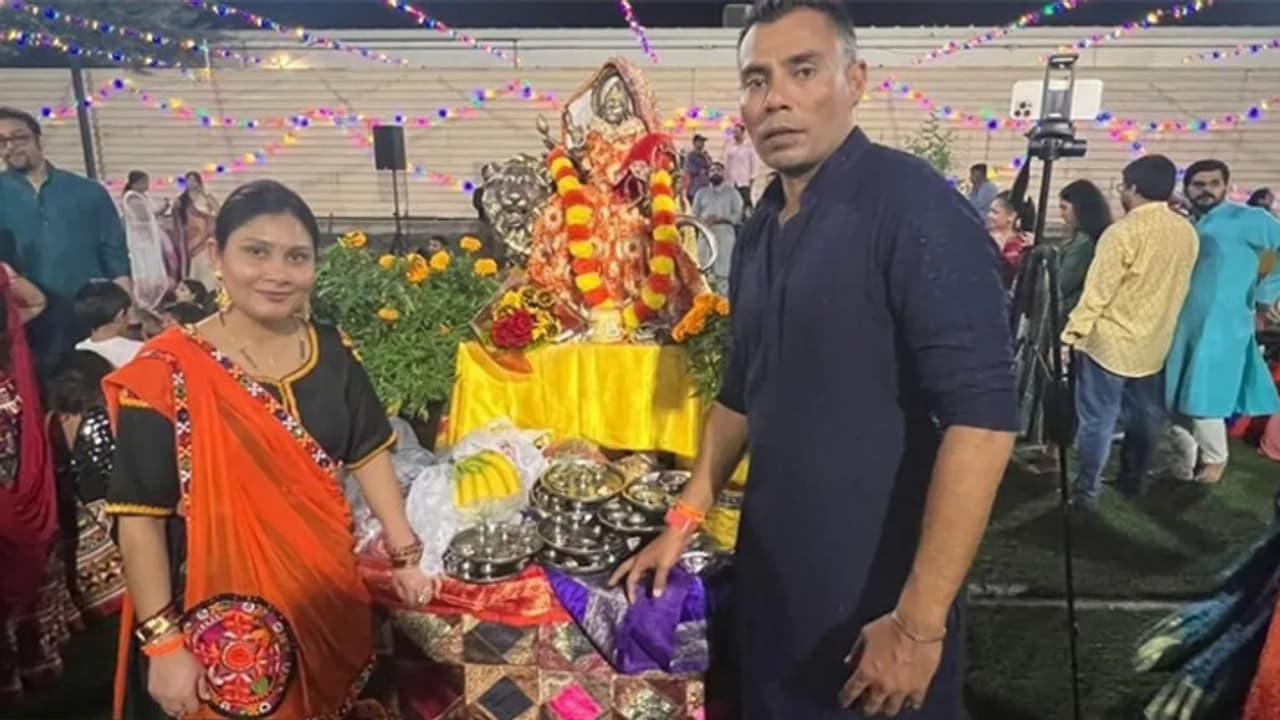 Pakistani player Danish kaneria prayed on Durga ashtmi Pakistani player Danish kaneria prayed on Durga ashtmi