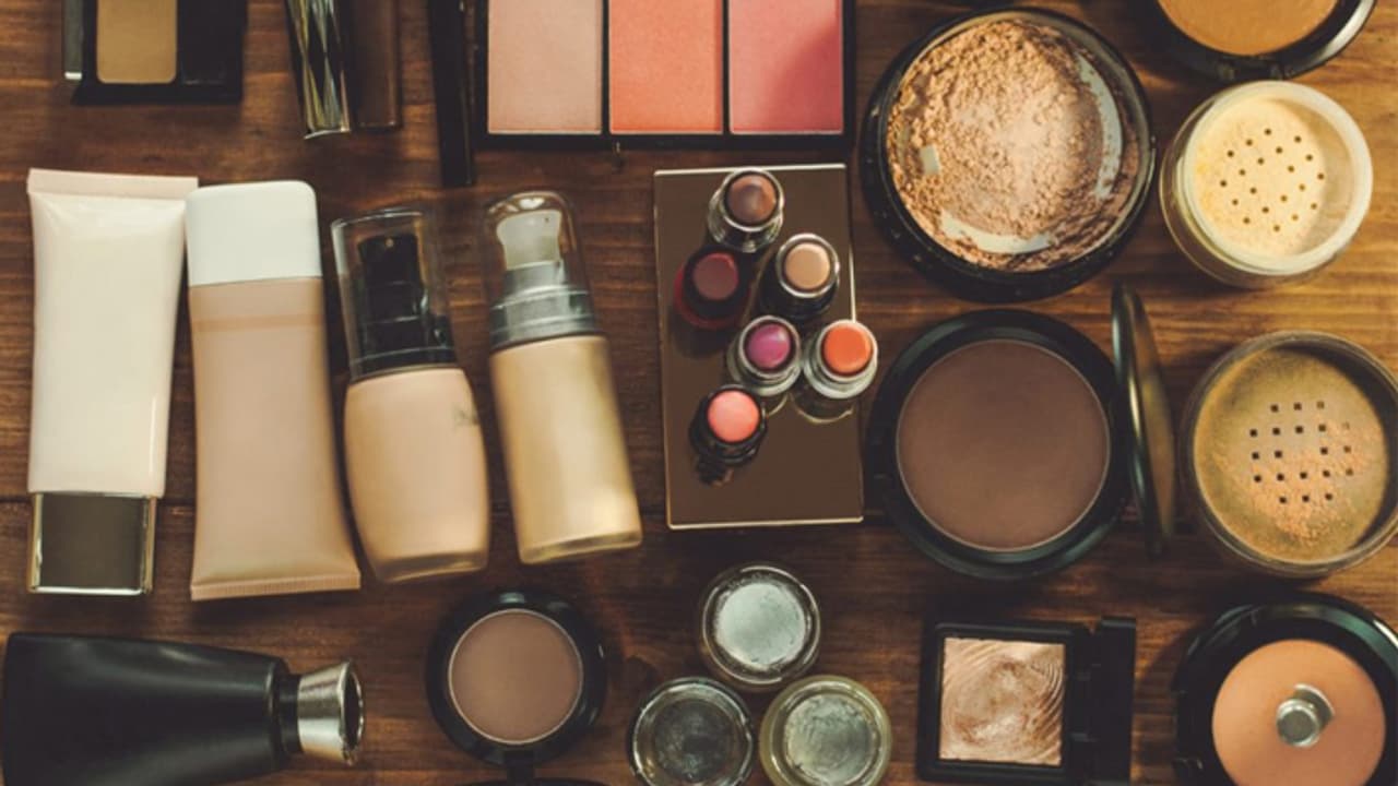 4 best places of Delhi to buy cosmetic products 4 best places of Delhi to buy cosmetic products