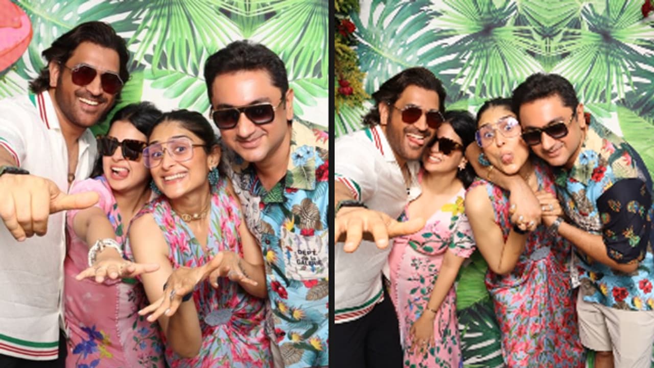MS Dhoni chills with friends in Goa MS Dhoni chills with friends in Goa