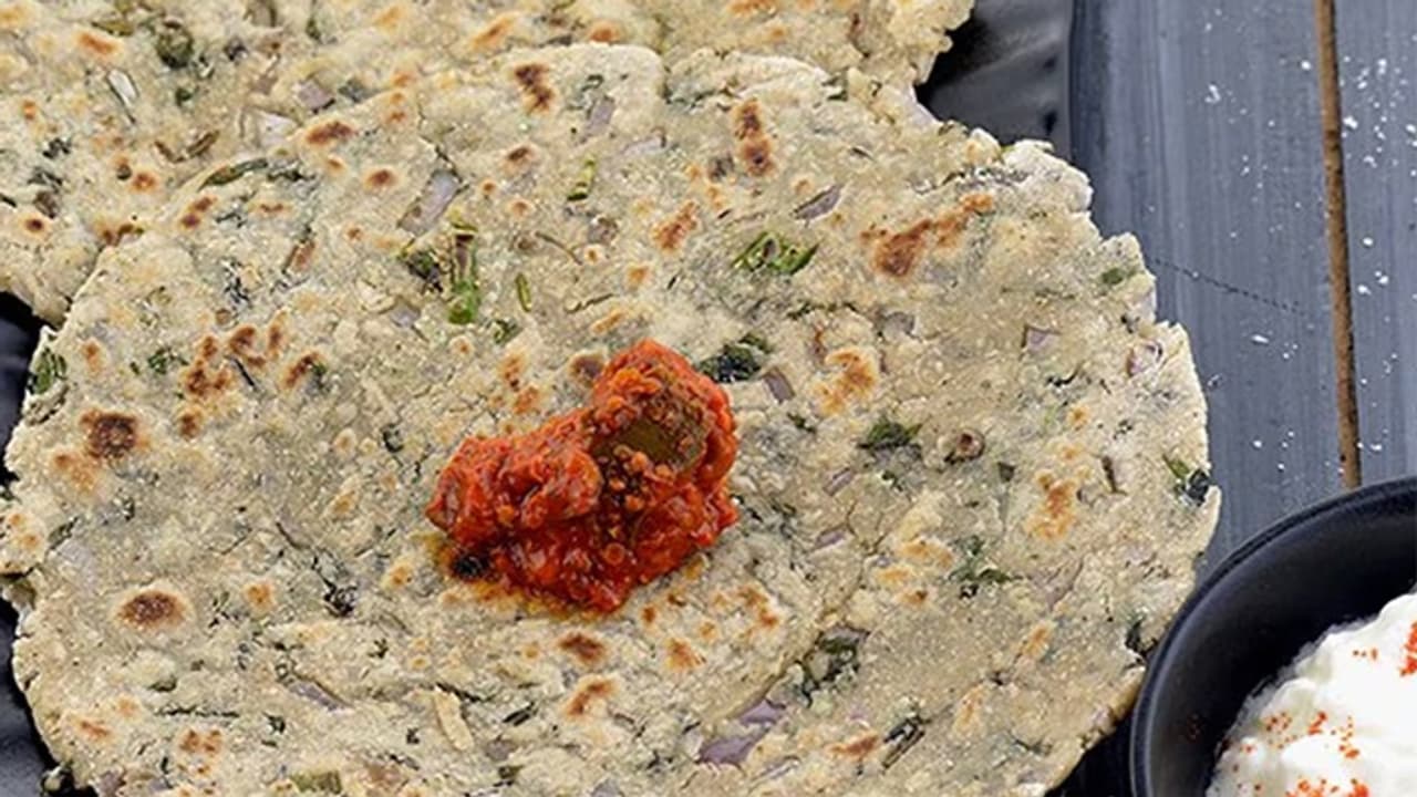 how to make round Bajra or Jowar roti