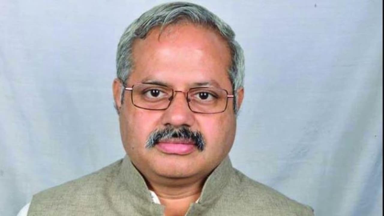 Sunil Ambekar Sunil Ambekar