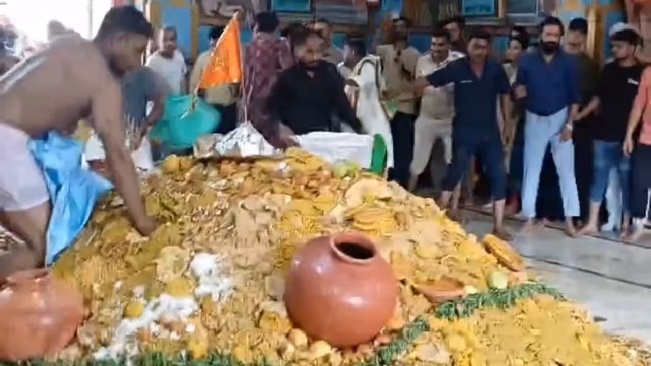 Gujarat Annakoot loot