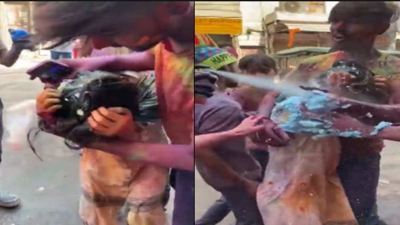  japanese girl holi delhi 