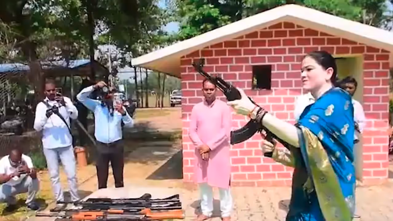 Blue Saree, AK 47 in Hand: Who Is Ankita Sharma? Chhattisgarh IPS Officer's Video Goes Viral | WATCH Blue Saree, AK 47 in Hand: Who Is Ankita Sharma? Chhattisgarh IPS Officer's Video Goes Viral | WATCH