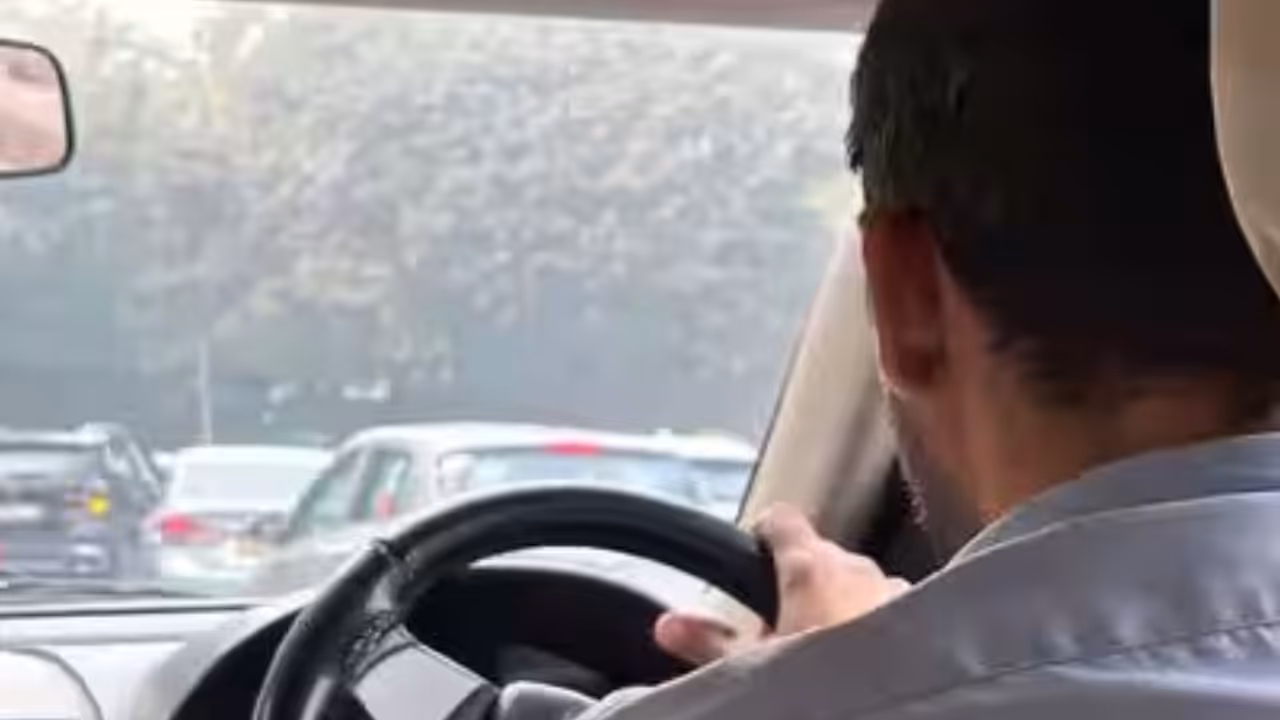 cab driver owns 2 properties earns rs 1 2 lakh monthly passenger left stunned rs 80000 from rent cab driver owns 2 properties earns rs 1 2 lakh monthly passenger left stunned rs 80000 from rent