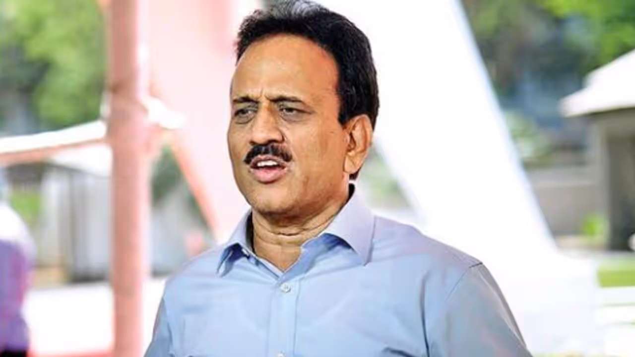 Girish Mahajan Girish Mahajan