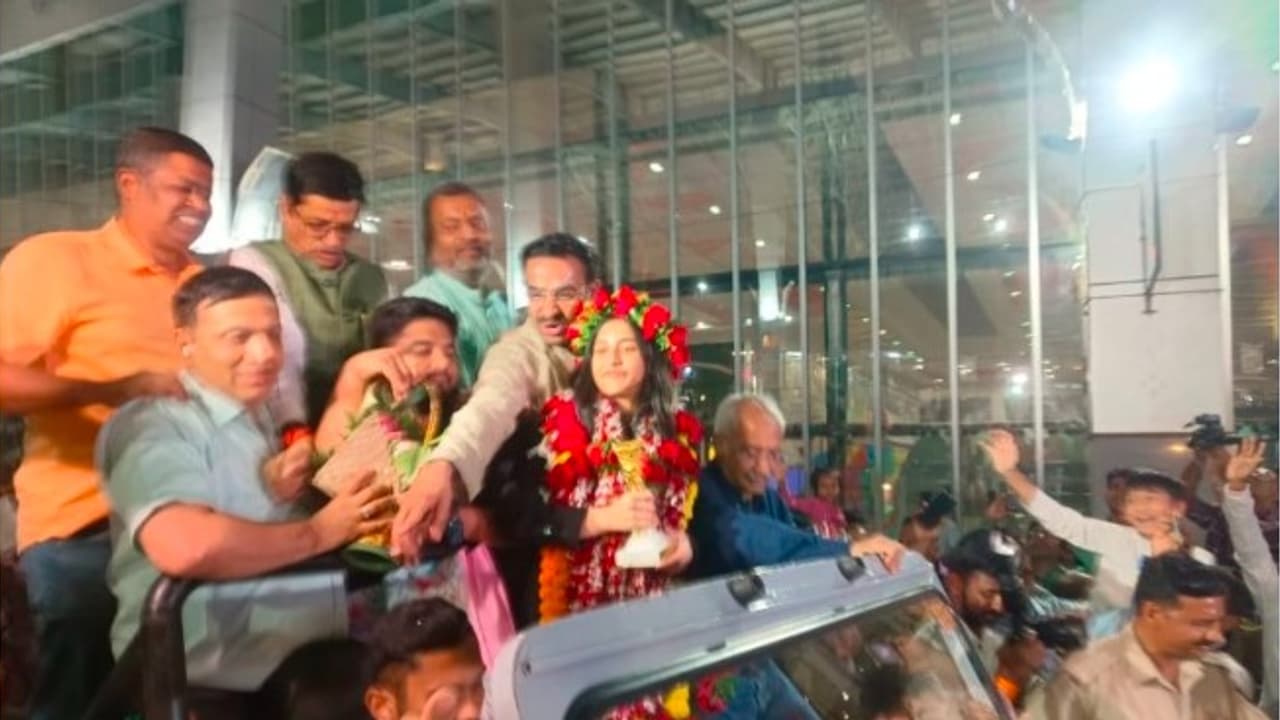 divya deshmukh divya deshmukh