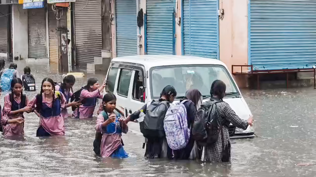 delhi rain pics delhi rain pics
