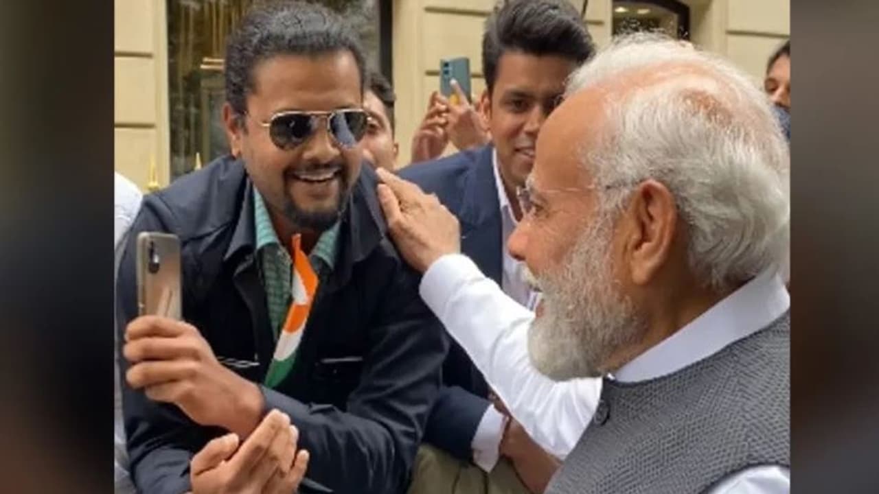 pm modi in france