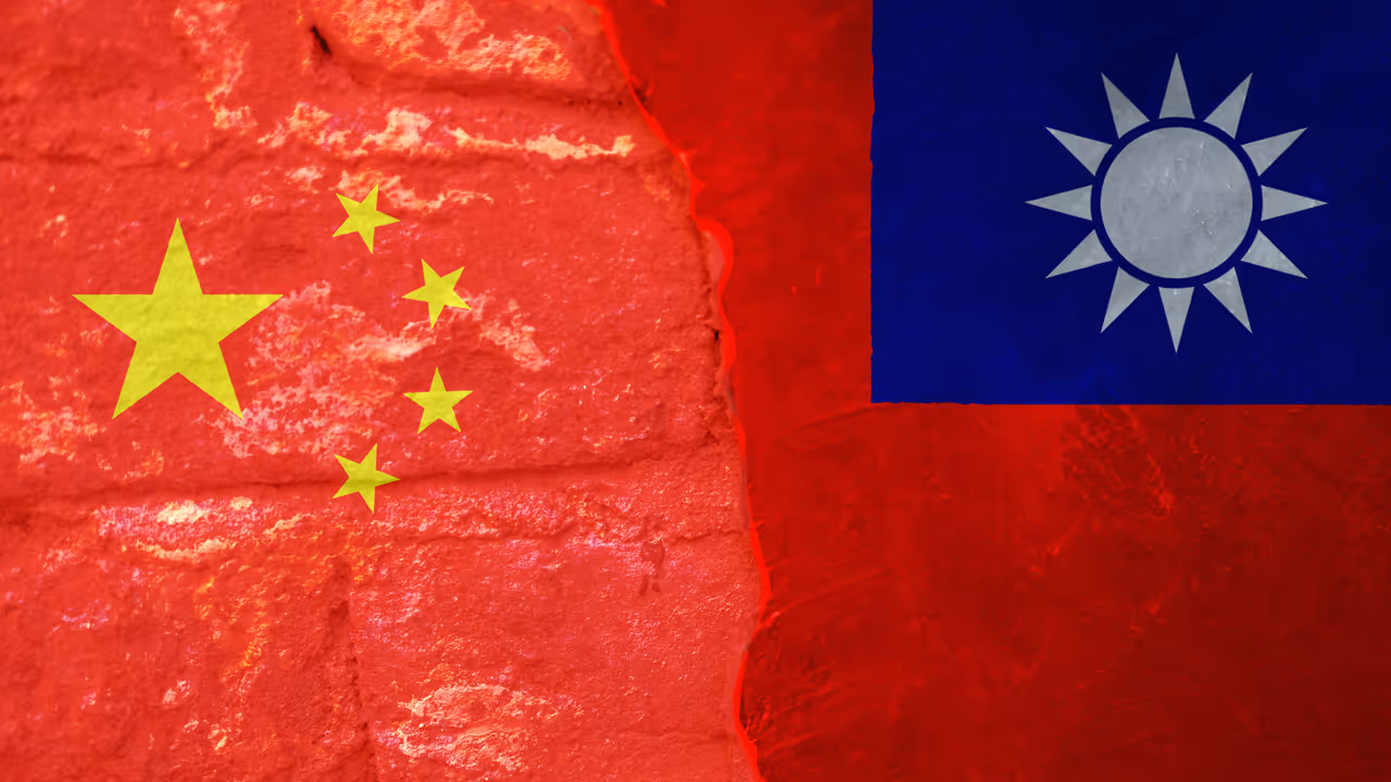 China and Taiwan's flags China and Taiwan's flags