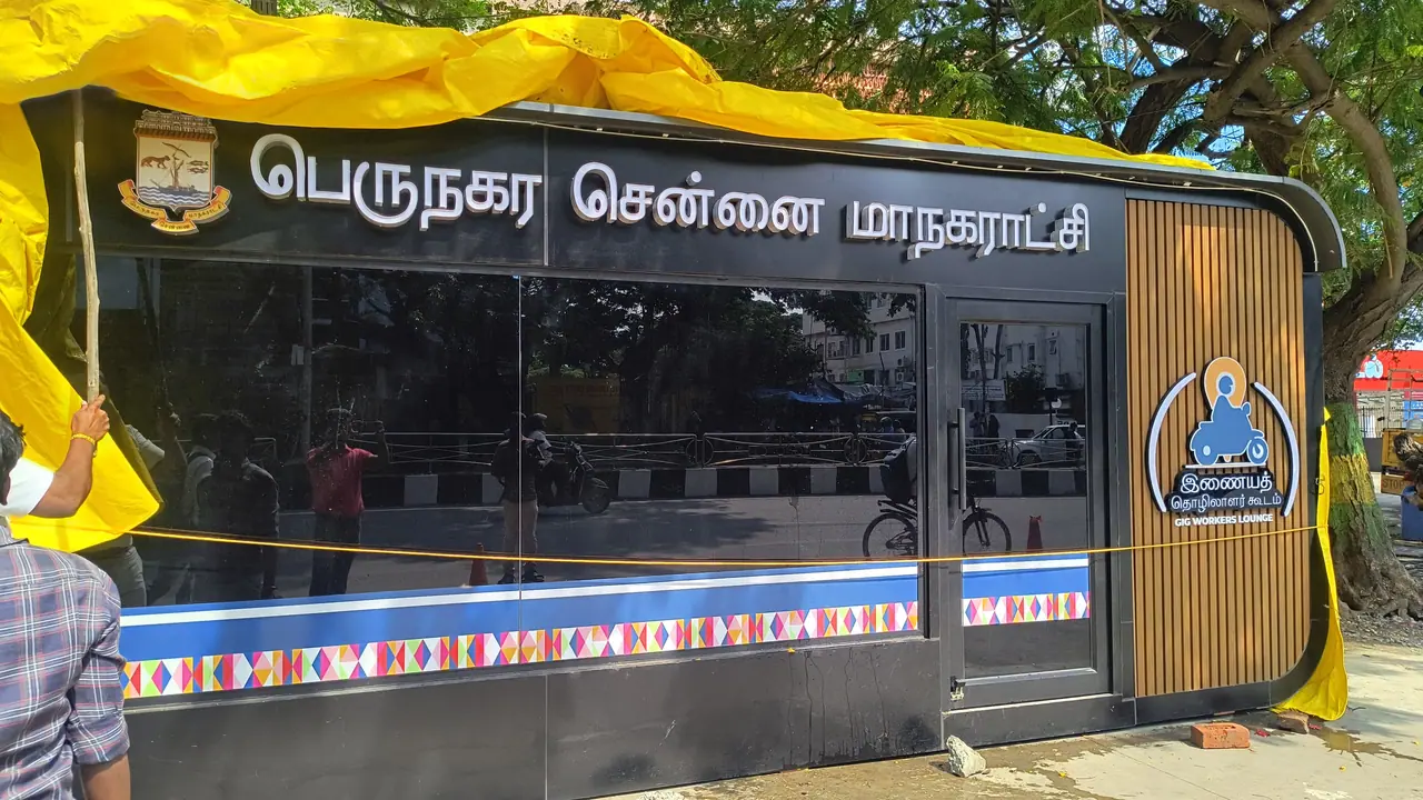 chennai road side rest room