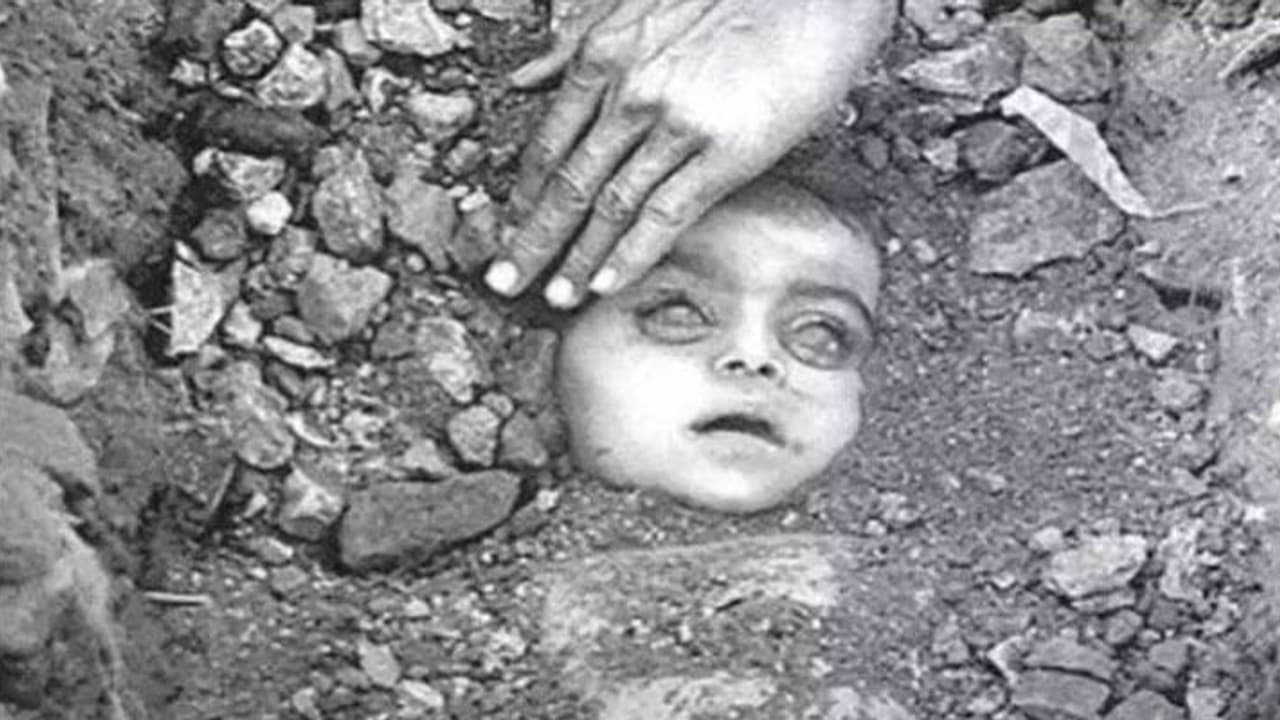 1984 bhopal gas tragedy victims Centrer plea additional funds rejects by supreme court 1984 bhopal gas tragedy victims Centrer plea additional funds rejects by supreme court
