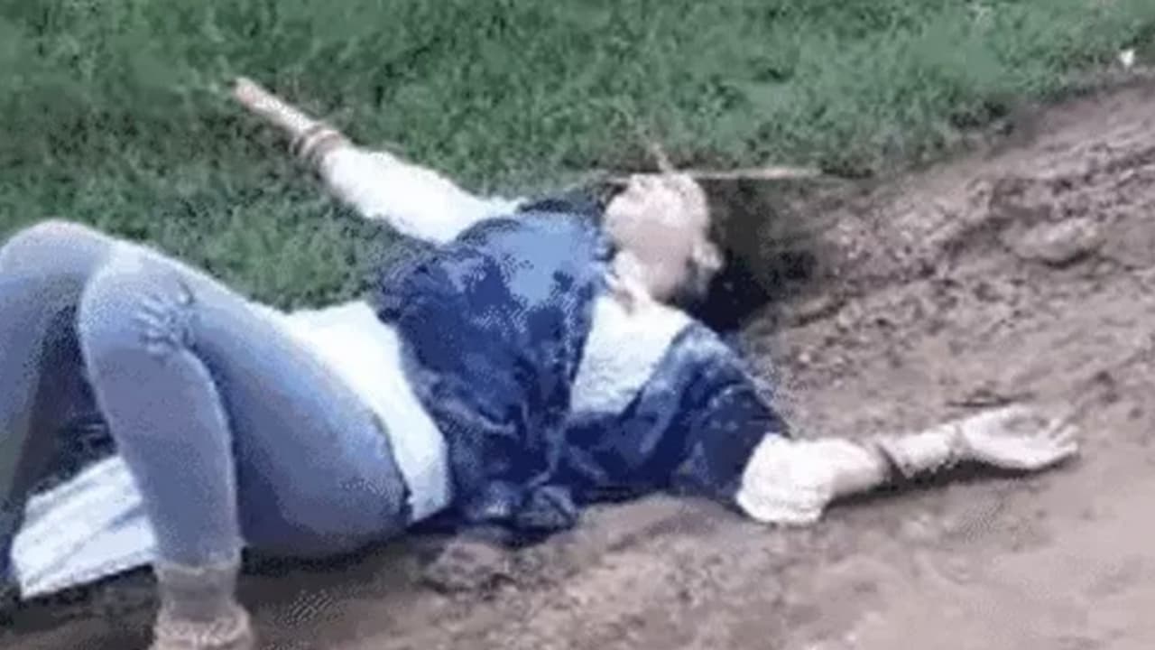 Husband commits suicide after killing his wife in Muzaffarnagar Husband commits suicide after killing his wife in Muzaffarnagar