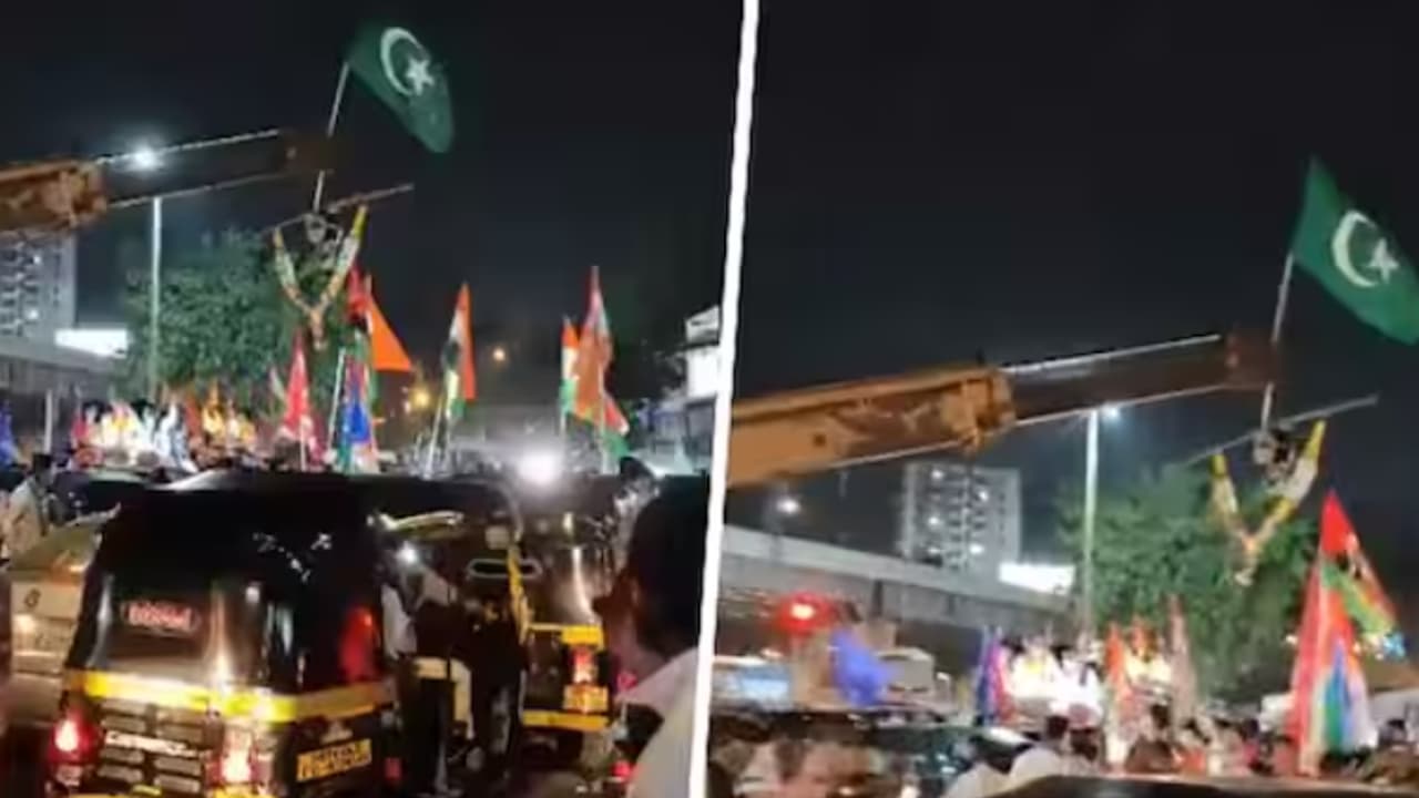 mumbai Islamic flag 