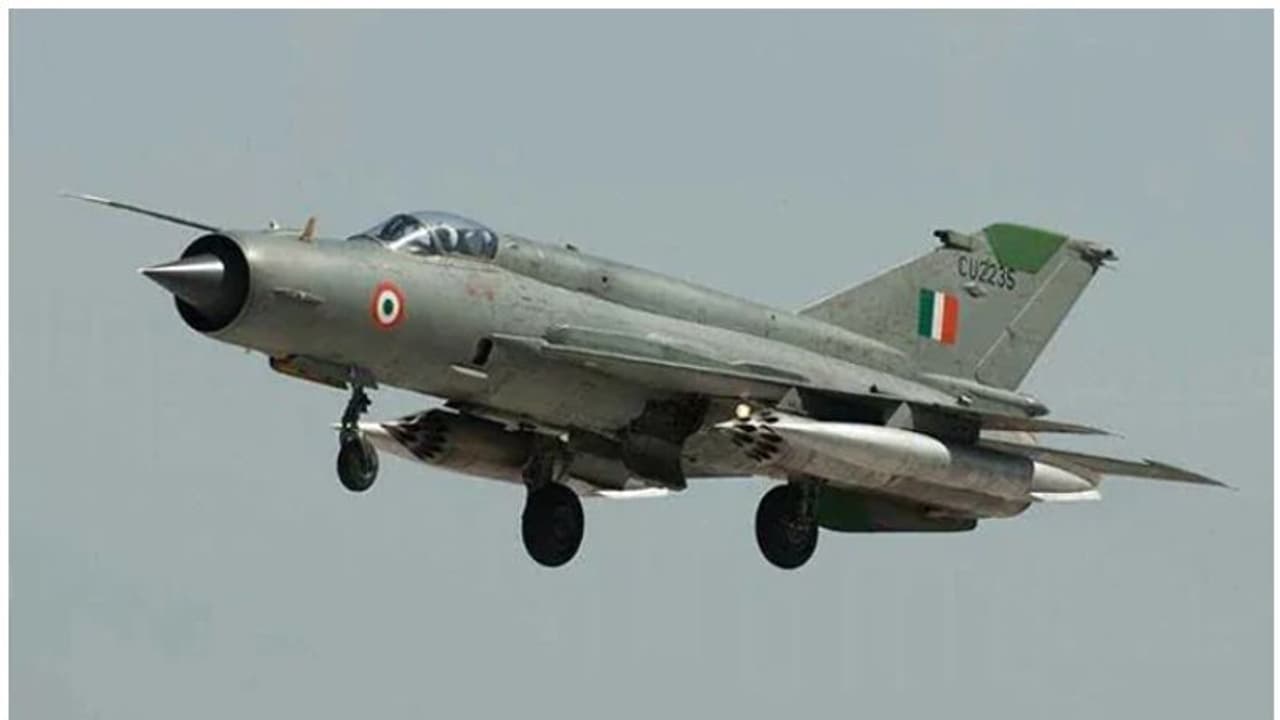 indian Fighter Jet Crashes indian Fighter Jet Crashes
