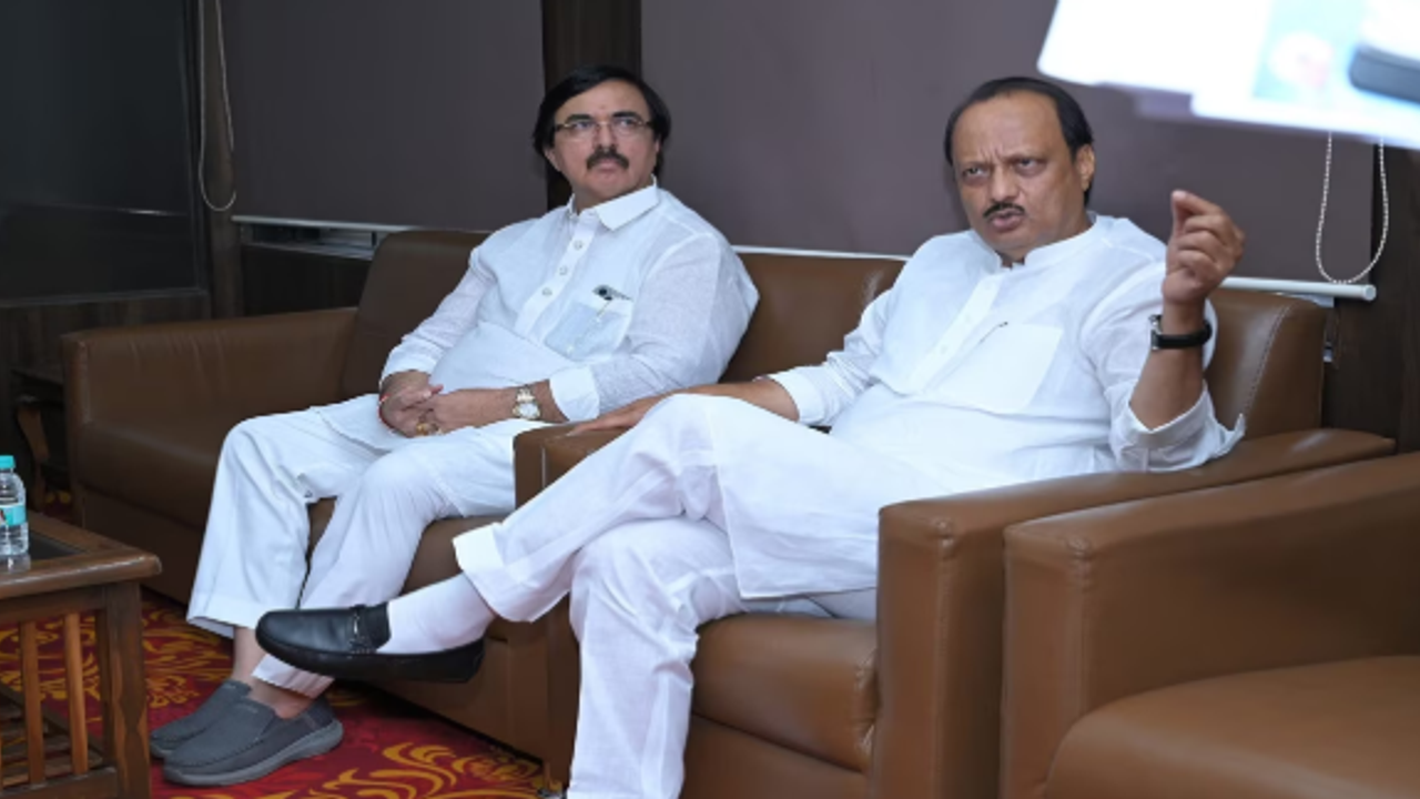 deepak mankar resigns 