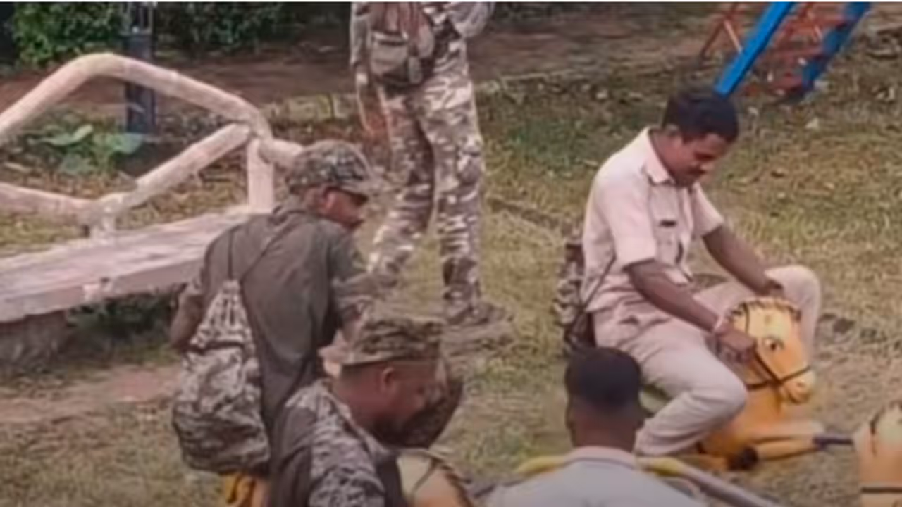 WATCH: Security Personnel Turn Into Kids Again As They Enjoy Merry Go Round Ride, Viral Video Wins Hearts WATCH: Security Personnel Turn Into Kids Again As They Enjoy Merry Go Round Ride, Viral Video Wins Hearts