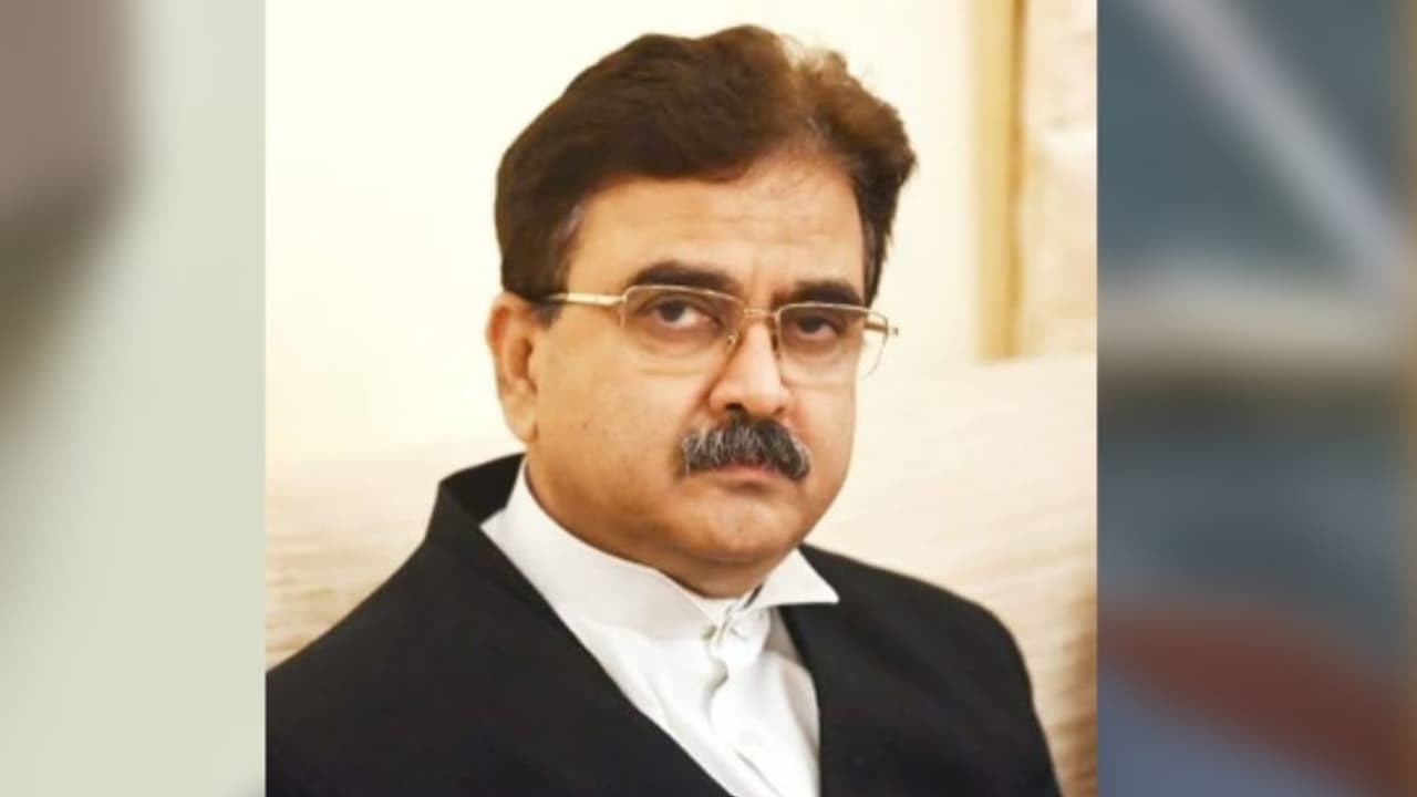 abhijit gangopadhyay abhijit gangopadhyay